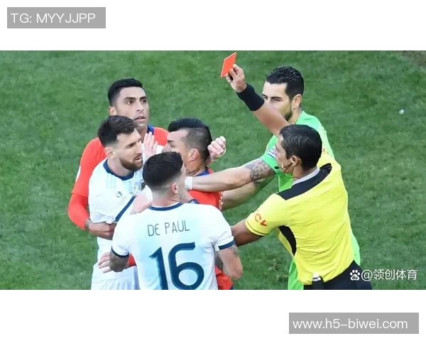 足球比赛中的黄红牌规则解析及其对比赛的影响与意义探讨 足球比赛中的黄红牌规则解析及其对比赛的影响与意义探讨